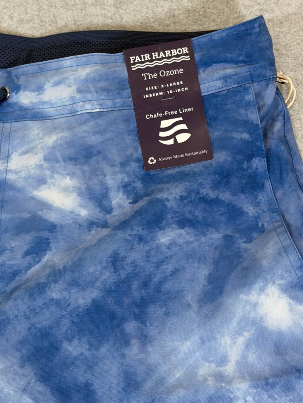 Fair Harbor The Ozone 10" Board Shorts Blue Tie Dye XL Chafe Free Liner NWT - Picture 3 of 16
